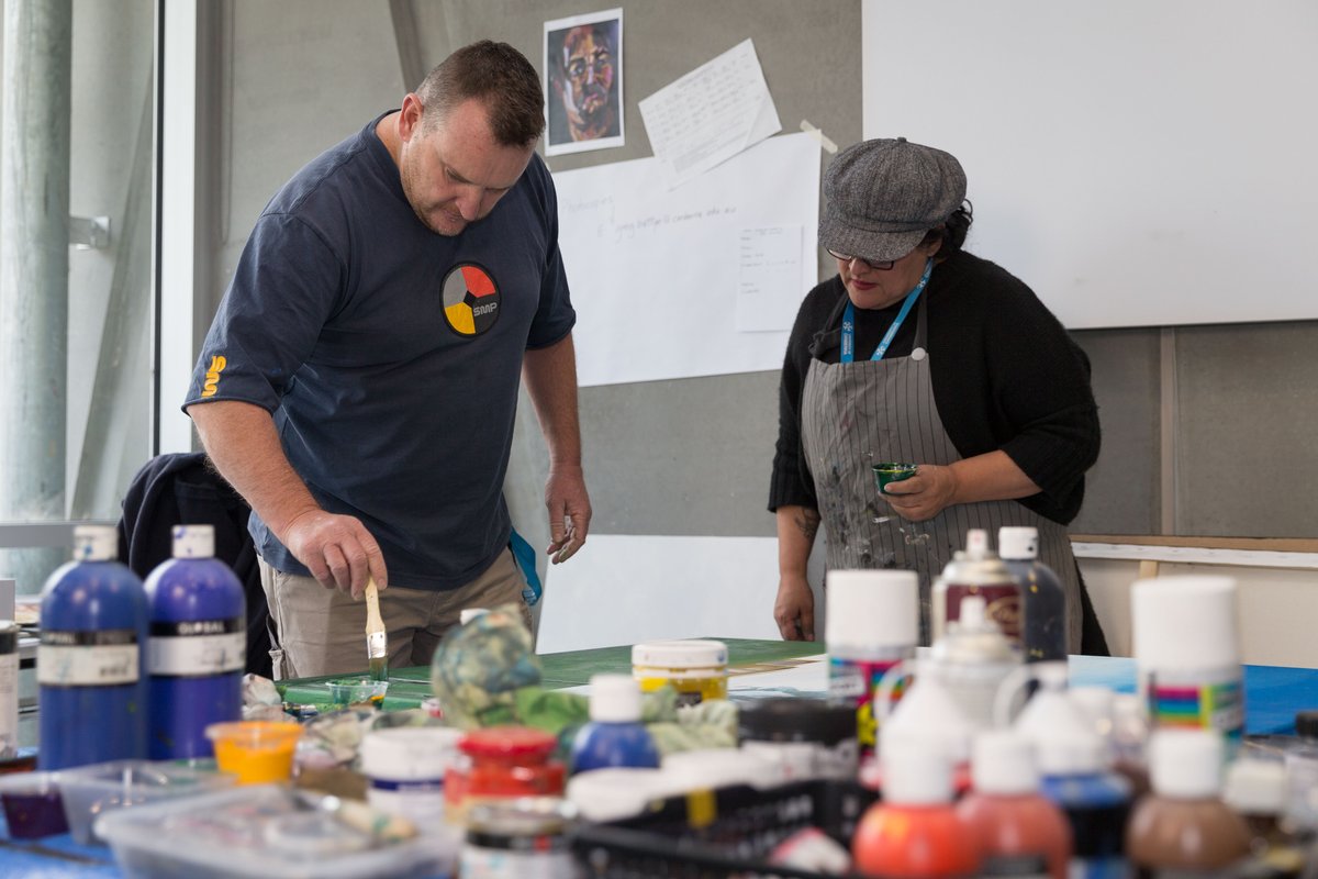 DefenceAust's tweet photo. Applications are open for the ADF Arts for Recovery, Resilience Teamwork &amp; Skills (ARRTS) Program, #ARRTS is for all ADF members facing health &amp; well-being challenges or seeking to 're-set' themselves by rebuilding their confidence &amp; resilience. https://t.co/XWjHMWXOLm https://t.co/mrKyJ5I8P1