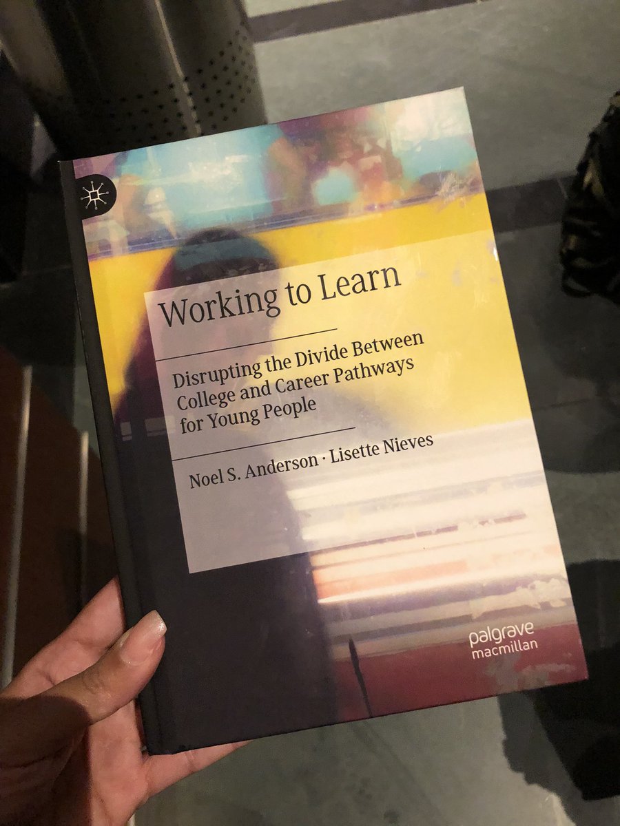 AJRupchandani's tweet image. .@NoelAnderson45 said that @LisetteNieves1 said “we need to write a book” and the crowd chuckles cc: @NYU_ALT #WorkingToLearn #CohortWon