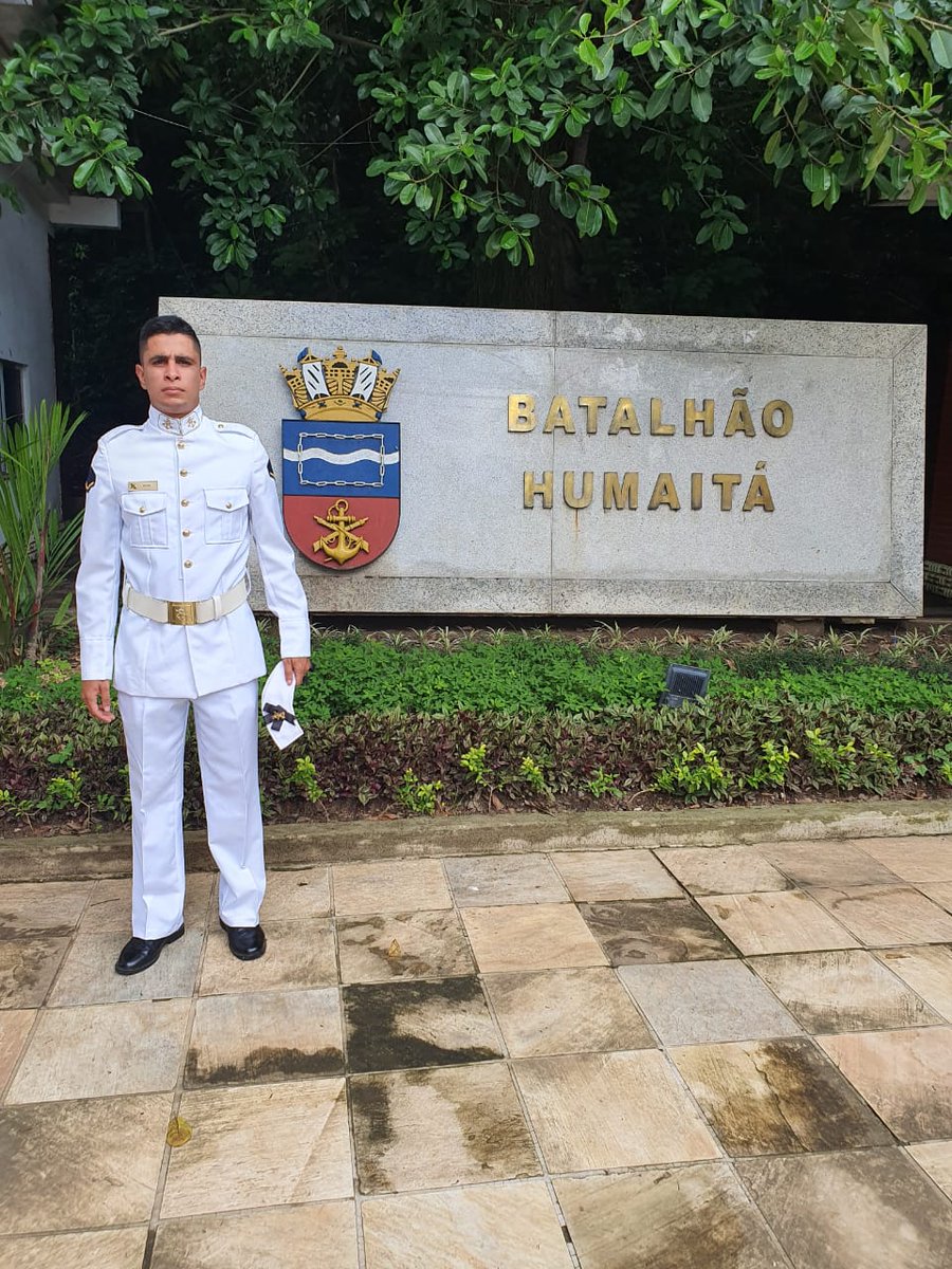 DavidFoice's tweet photo. Hj foi um dia de dizer um até logo a essa casa que me trouxe grandes experiências e ensinamentos... Foi muito suor e sangue , muito sacrifício , diversas amizades e lugares ... Só agradeço a Deus por tudo ... ADSUMUS !⚓ #CIASC2020 #fuzilerosnavais #fuznav https://t.co/F9wIxMht1J
