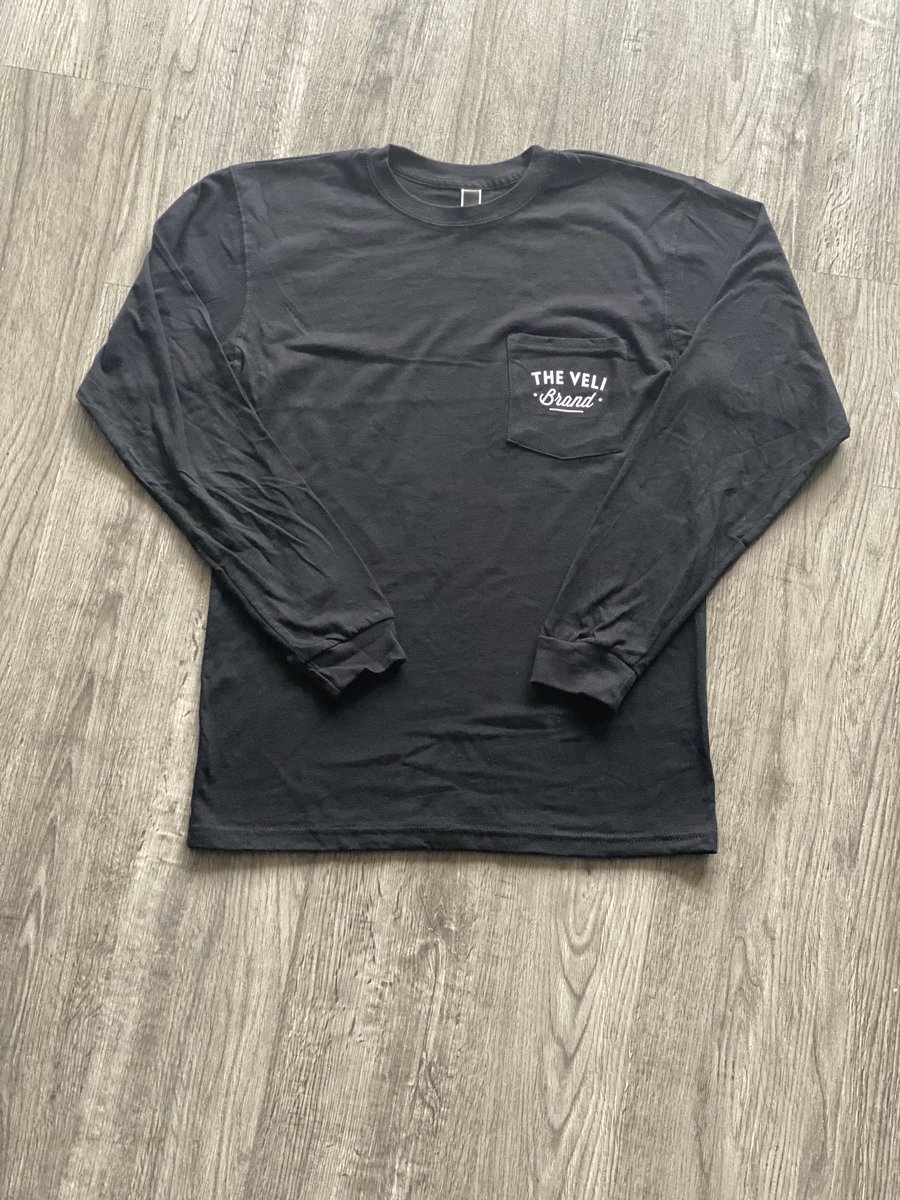 __Veli's tweet photo. .@velibrand crew necks &amp; long sleeve pocket tees AVAILABLE NOW. DM for yours.. super limited quantity.

#VELIBRAND https://t.co/etPQ5qjexz