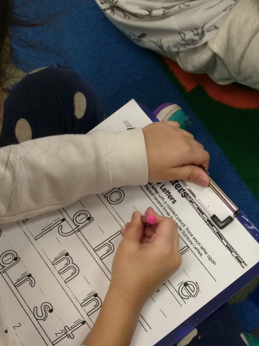 Ms. Helen is a Occupation Therapist with LCPS. She came today to teach us the correct way to hold a crayon or pencil. We practiced writing the "Magic C" letters. #gatorsdeserveit20 <a href="/GuilfordEle/">Guilford Elementary School</a>