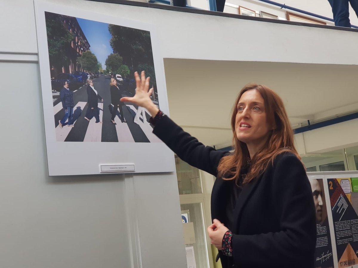 cifprodolfoucha's tweet photo. #FPGalicia Esta mañá inaugurouse no noso centro a exposición "Lideresas", proxecto premiado nacional e internacionalmente realizado pola ferrolá Ana Amado e que reivindica a igualdade de xénero e visibiliza ás mulleres maiores. Moitas grazas Ana por estar con nós na presentación https://t.co/hWqkFUGX4w
