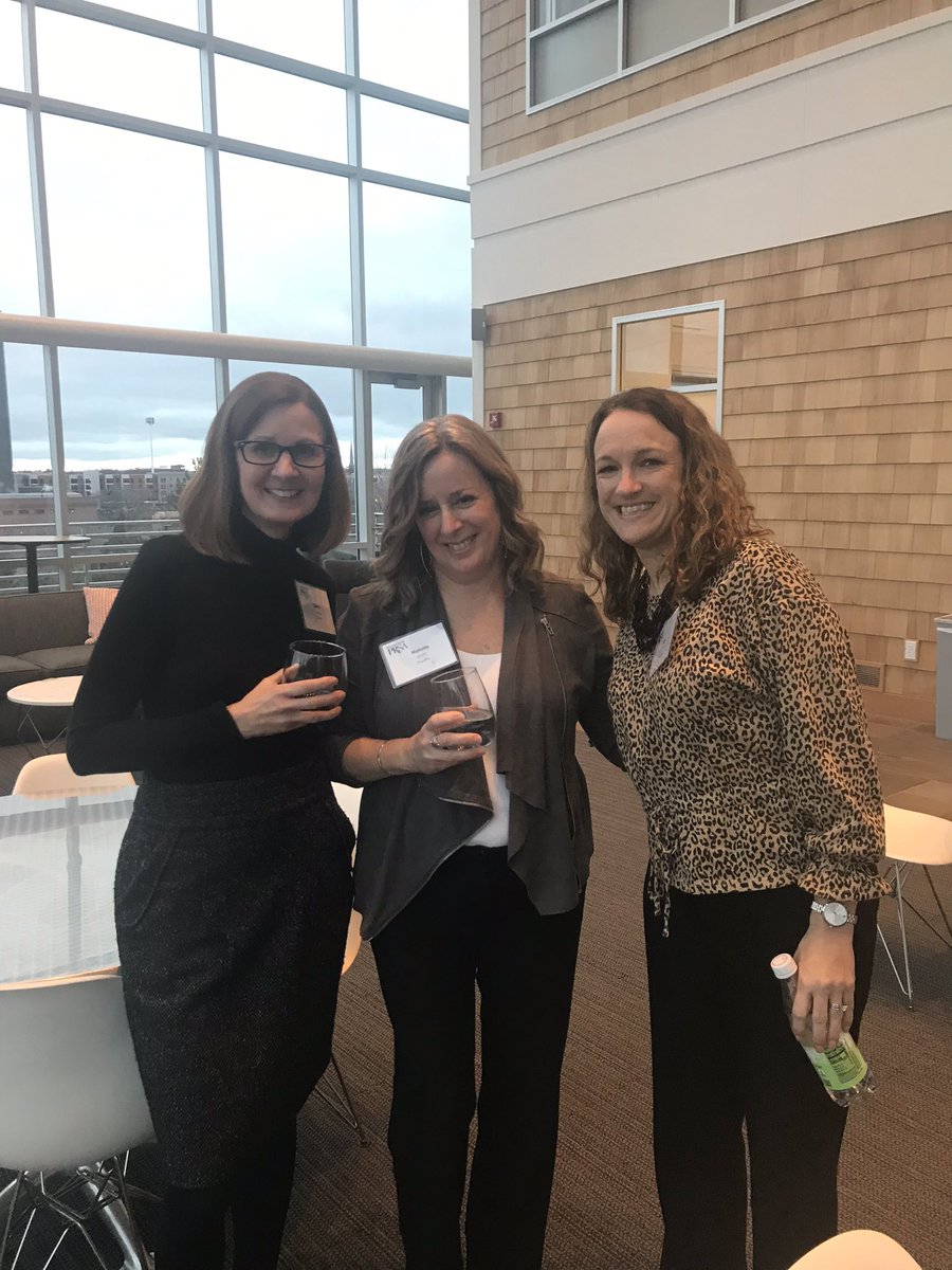 Padilla_Comm's tweet photo. Thanks to everyone for joining us tonight! Gearing up for our #EmployeeEngagement conversation with @MinnesotaPRSA. #engagebystage #padillaproud https://t.co/YmNgKxUAXV