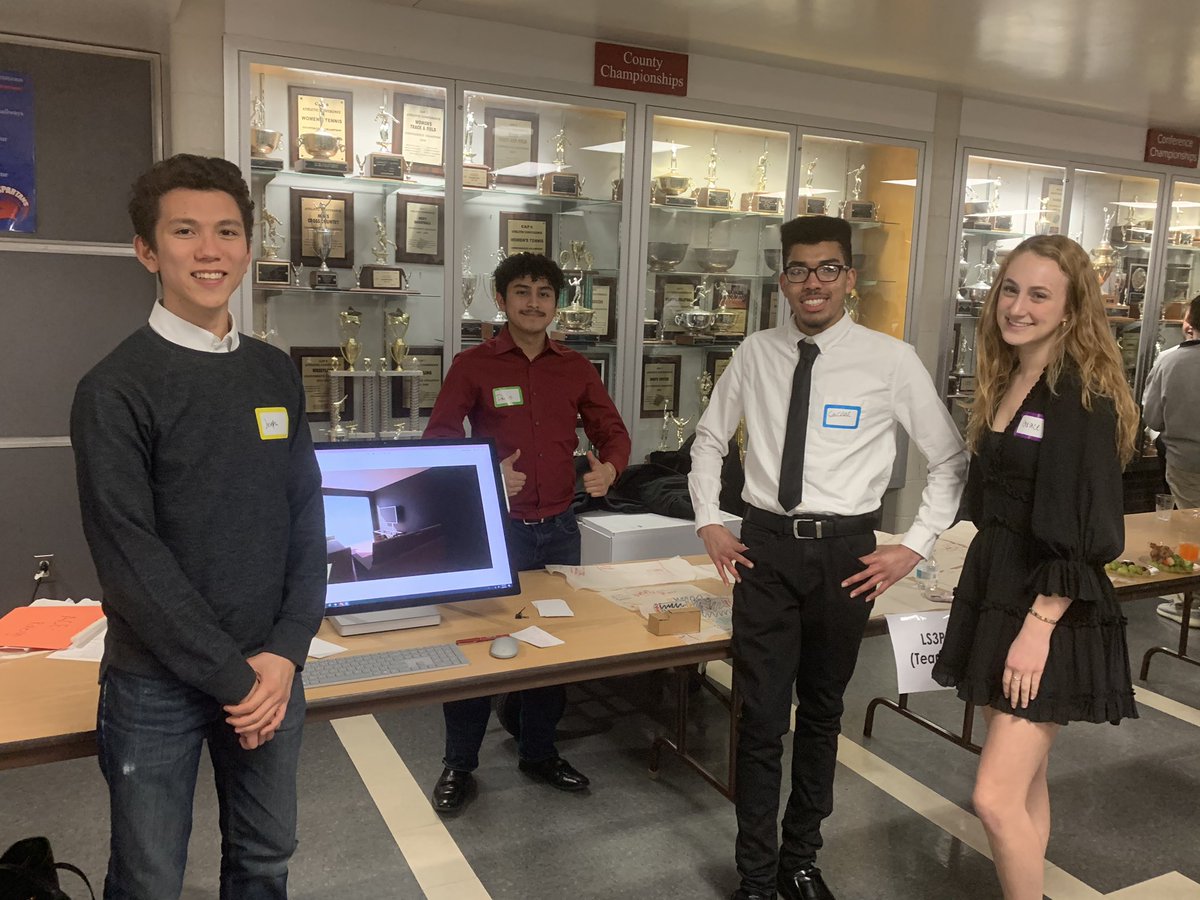 ADHCareercorner's tweet photo. ACE presentations went well for our Jags @AthensHSMagnet @STC_WCPSS @WCPSS_CTE https://t.co/K0mmWEgDlq