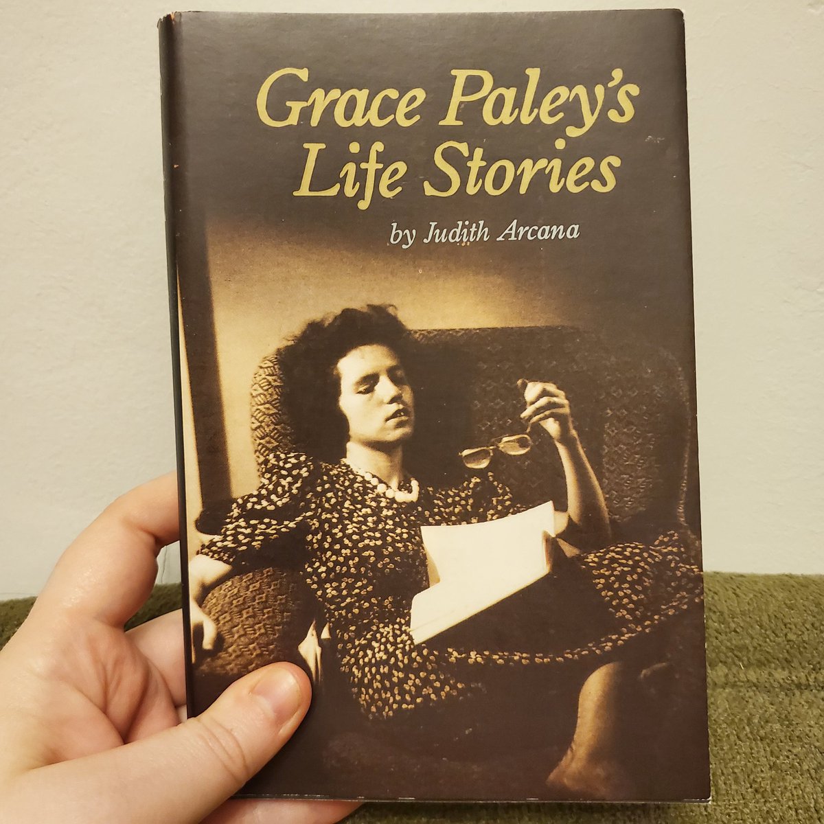 nat_attaque's tweet photo. Grace Paley forever (@GracePaleyTwts) - fighting for women, smashing the patriarchy, and in defense of workers rights. Also, please support publishers and presses like @PressEberhardt who are, in every way, opposed to hierarchical fuckery and shitty men. https://t.co/p6uOJaOrM6