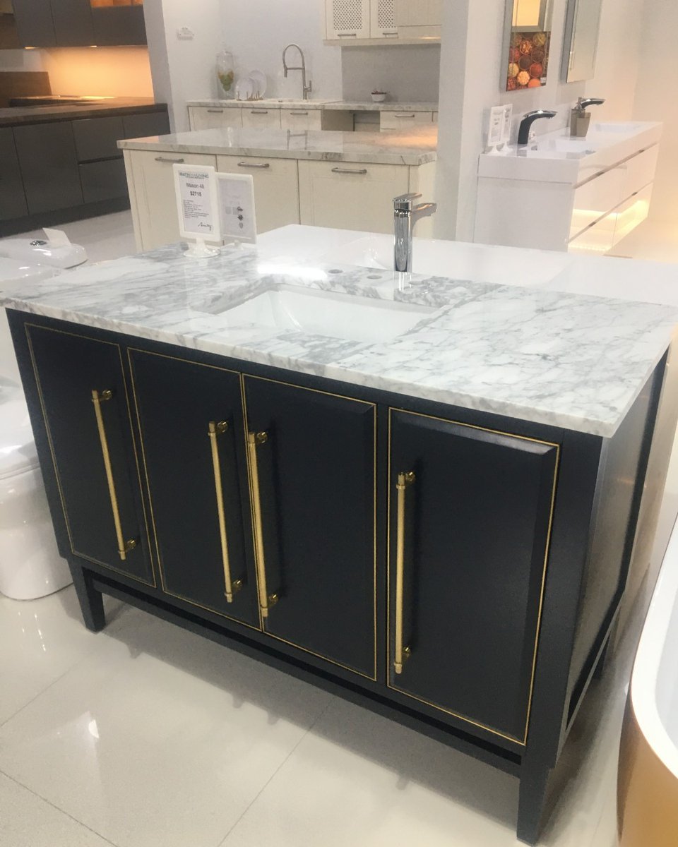 Avanity_Inc's tweet photo. Bathroom For Living Inv has a gorgeous set up in their showroom. If you are in Florida and are in need of a vanity for your home. Then, please stop by the showroom Bathroom For Living and check out the Allie, Austen, Mason and Coventry Collections in person. https://t.co/sjrpayeixu