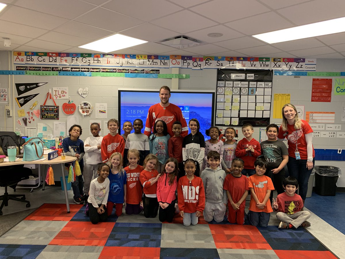 MissGasko's tweet photo. Thank you so much @justinabdelkader8 @julieabdelkader for coming to read to us at our school today!! We had a blast! 🏒😁📚👩🏼‍🏫#detroitredwings #dohertydolphins https://t.co/psKE5Umx35