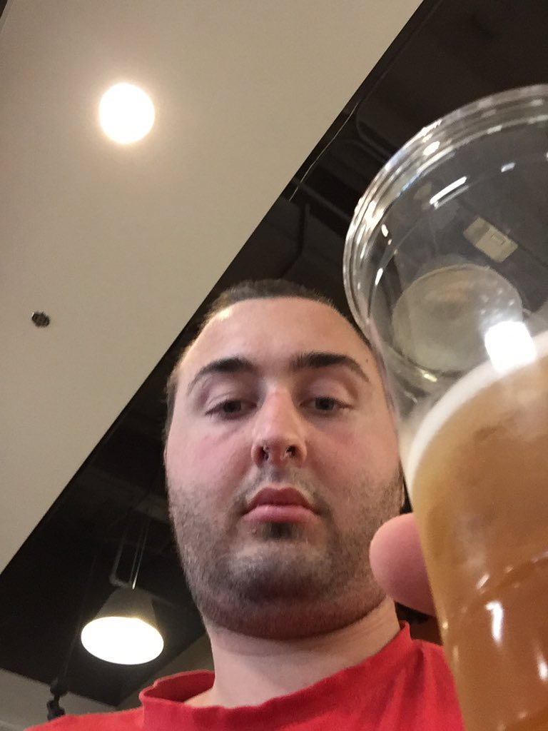 inTrEAGUEd's tweet image. @AxisLuxuryRehab got a corona #notthevirus #firejake lol