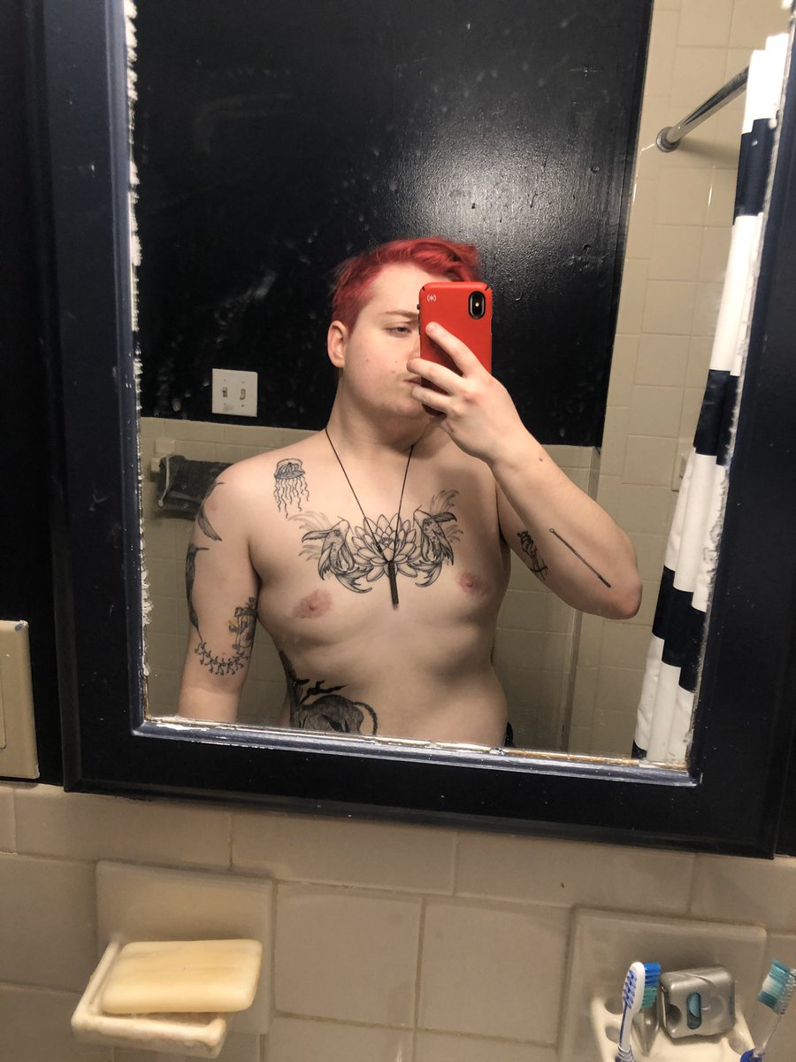 theo_rochlin's tweet photo. @scumboyyy @thewordwasgay Theo, he/him, (almost) 21.
I struggle with BPD, PTSD, MDD, anxiety, & gender dysphoria
#MentalHealthMatters #MentalHealthAwareness #LGBTStrong https://t.co/b0pRsV4oy2