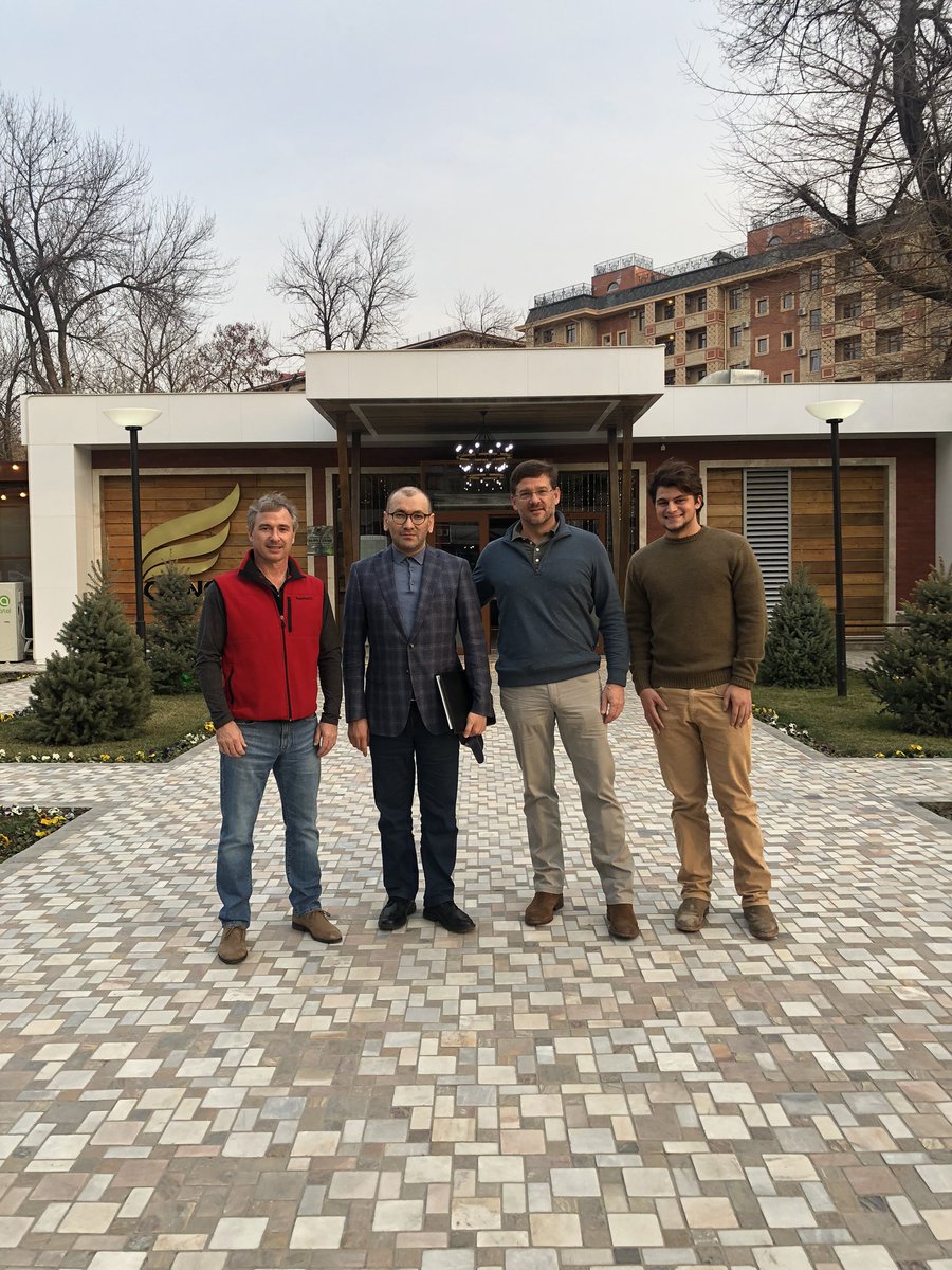 JavlonVakhabov's tweet photo. Very productive catch up during my recent short visit to #Tashkent w/ #DanPatterson, 1st 🇺🇸farmer from #Memphis, TN, who is investing in the modern cotton Agro cluster in🇺🇿#Jizzakh. Appreciate also his engagements in textile, logistics, h-care, edu in the best interests of🇺🇿 ppl. https://t.co/zCSZziTQbt
