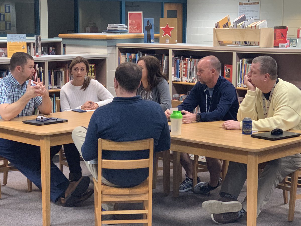 MrsMarshallTSC's tweet photo. Klondike Middle teachers #leadbypractice by modeling and “Championing” the 2x10
Strategy. @KlondikeMiddle @MrsNibarger18 @ginacourtois #TSCMind #TSCINtegrate 🧠❤️ https://t.co/0SBFj8tkjV