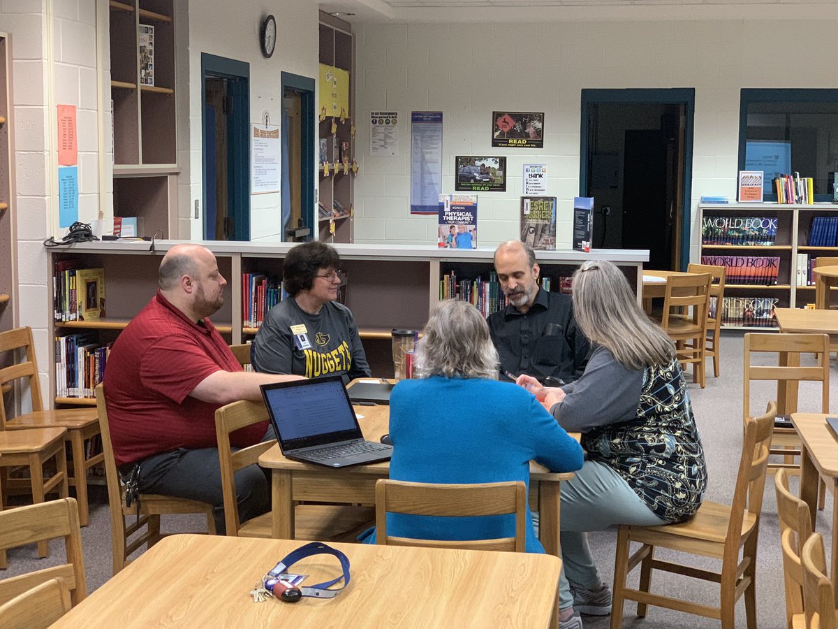 MrsMarshallTSC's tweet photo. Klondike Middle teachers #leadbypractice by modeling and “Championing” the 2x10
Strategy. @KlondikeMiddle @MrsNibarger18 @ginacourtois #TSCMind #TSCINtegrate 🧠❤️ https://t.co/0SBFj8tkjV