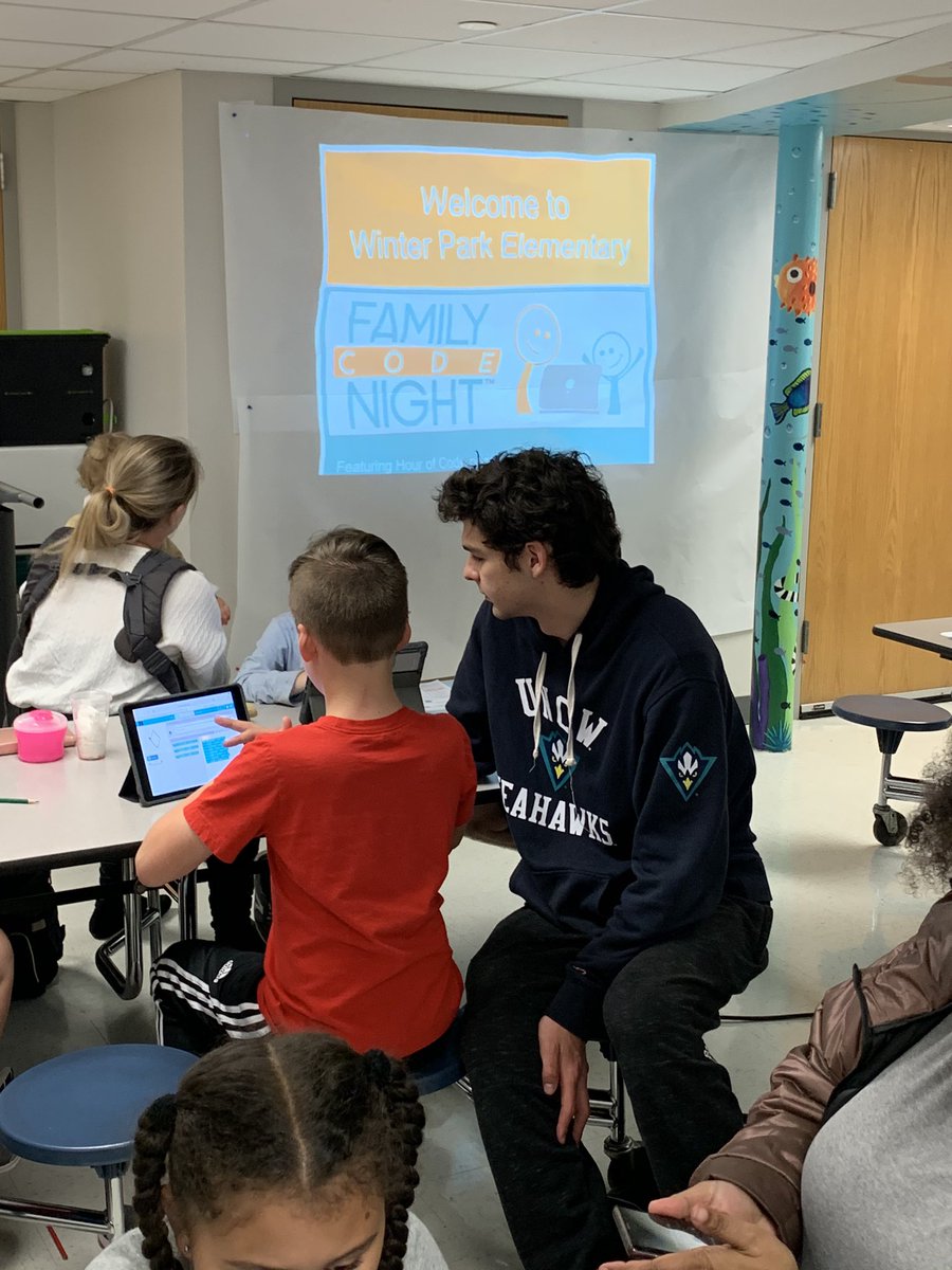 tmulvey5's tweet photo. #WPDolphins families had a blast @FamilyCodeNight ! Two words of the night- excitement and engagement! Shout out to @KangaJS for organizing this fun event! @ hourofcode @codeorg @BrinsonDawn #Nhcschat https://t.co/8zaontjMQN
