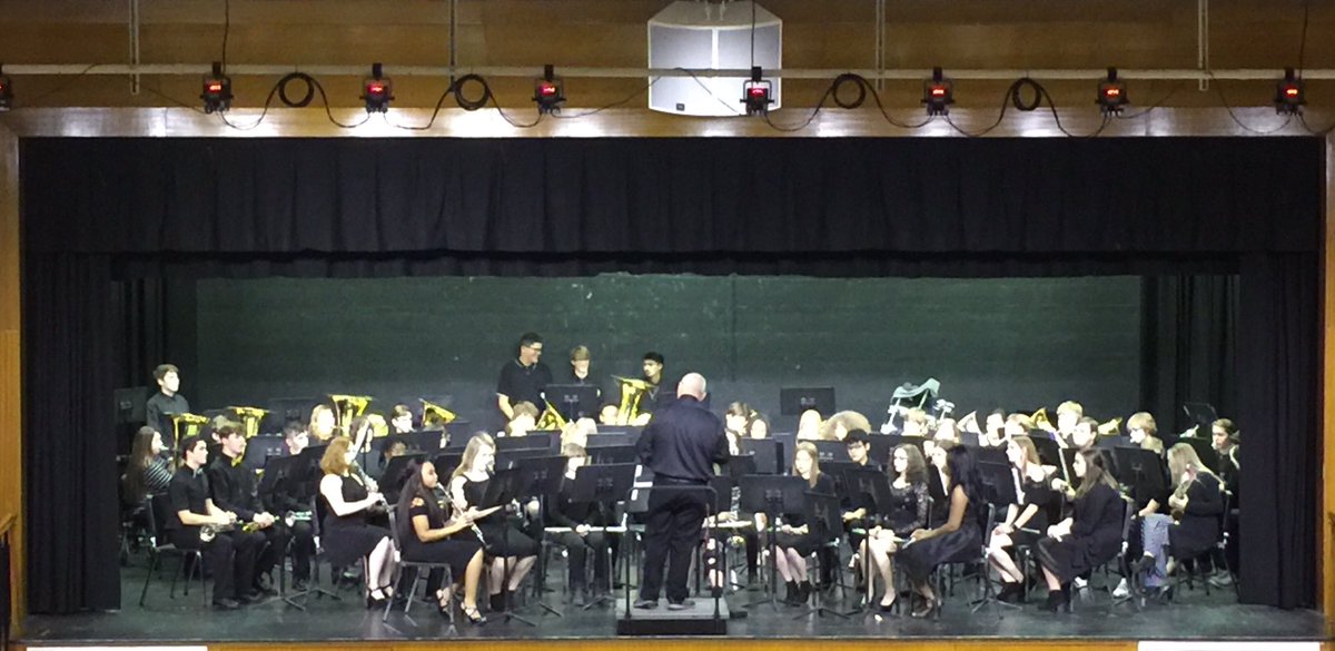 AshdownSchools's tweet photo. AJHS and AHS Bands’ Pre-Assessment Concert 
#WeAreAshdown💜💛 #PPMB https://t.co/EEI2wcSqDa