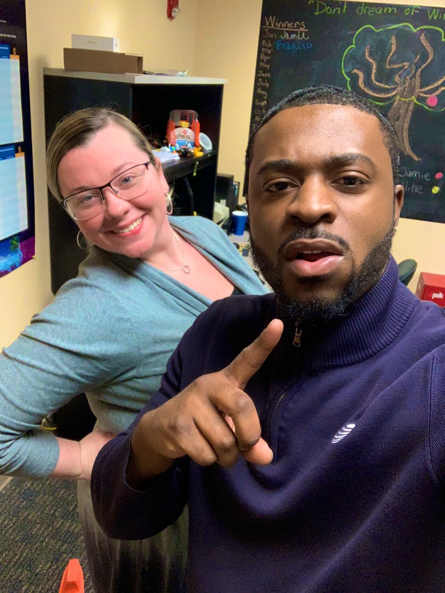 Townesrva's tweet photo. π£ And another At&T Tv out the door for Money Making Midlo on the late-night by the one and only @JamieMayton πΆ... #TheAttWay #Entertainment #consistencyiskey @FirstNetNews @DaleB1 @ATT @ATTProTech @Kleeeeeees1 @Bh7316 @404girl @cashmakingMidlo @BraulioDLRA @BeardedFit16 πππ https://t.co/IWtlpRILLA