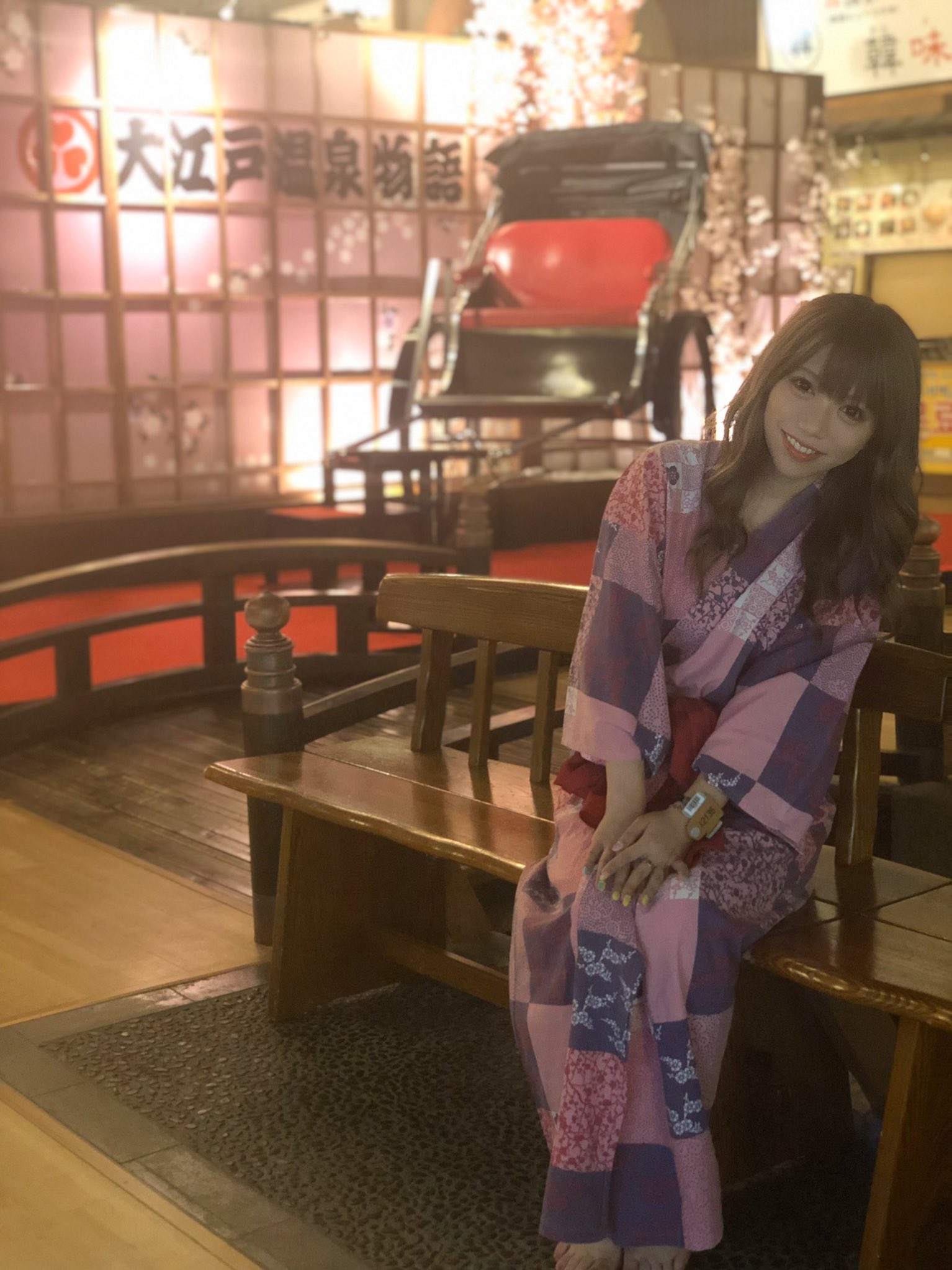2 pic. 温泉デートの良さってこの状態からこうなる事ですよね？違う😇？ https://t.co/zUbgSLyZcU