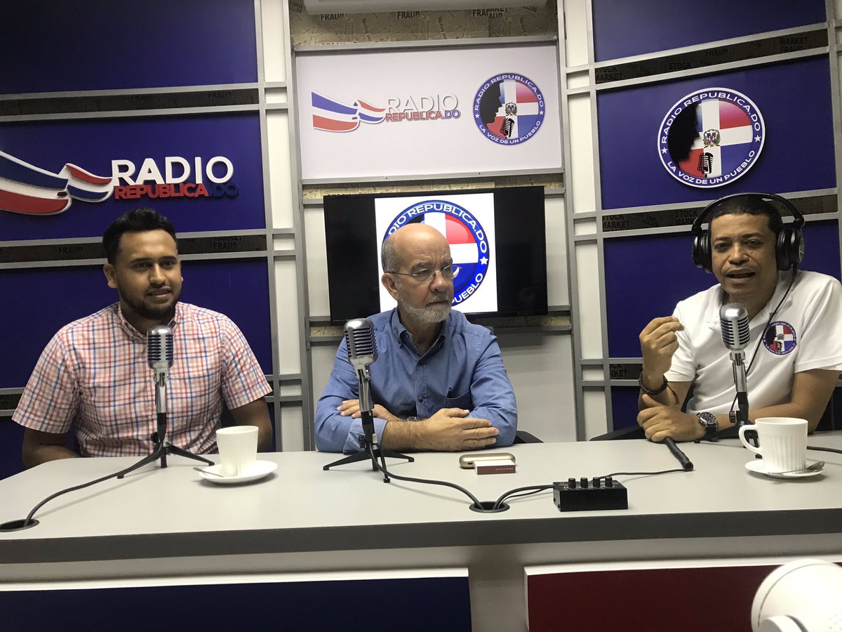 Conversando con el politólogo <a href="/pousuazo/">Daniel Pou</a> sobre temas de actualidad en #radiorepublica