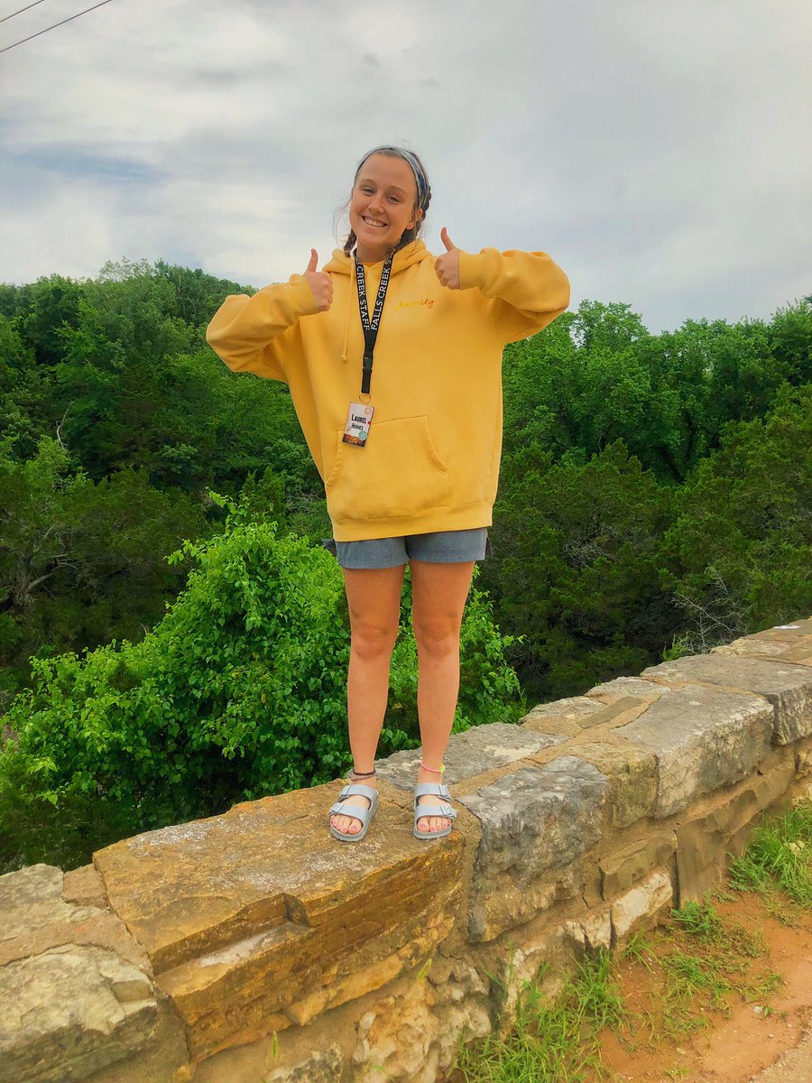 swosuthetaphi's tweet photo. S I G M A  S P O T L I G H T
Laurel is a sophomore, majoring in history education. You will catch her drinking a chai tea majority of the time. Her favorite animal is a jellyfish and she is a HUGE fan of the outdoors! #rushsigma https://t.co/0p7imtfbTe