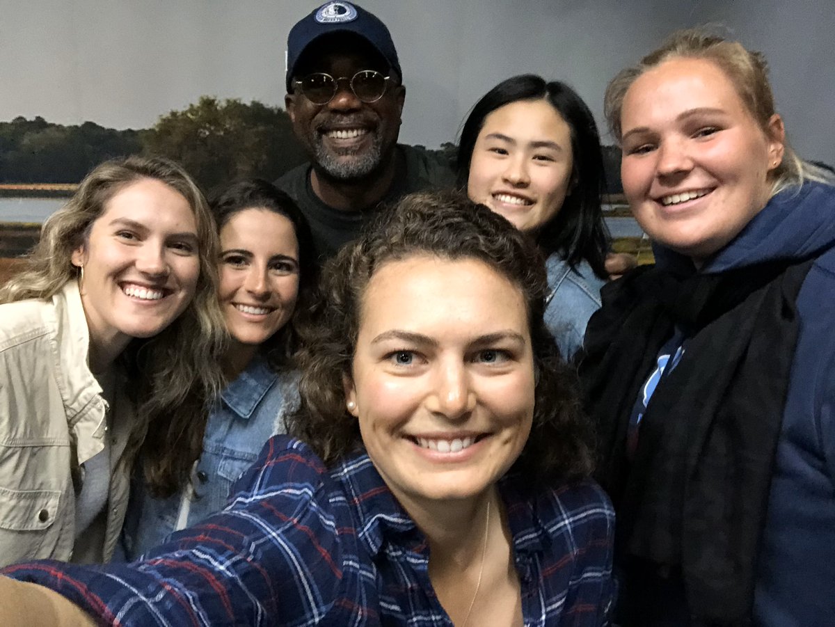 uncwomensgolf's tweet photo. We may or may not be just a little bit excited for the private Darius Rucker concert that is about to go down!! Perks of an incredible tournament hosted by incredible people!! #DRI20 #GoHeels #Mightenduponstage https://t.co/DC8vv8He7f