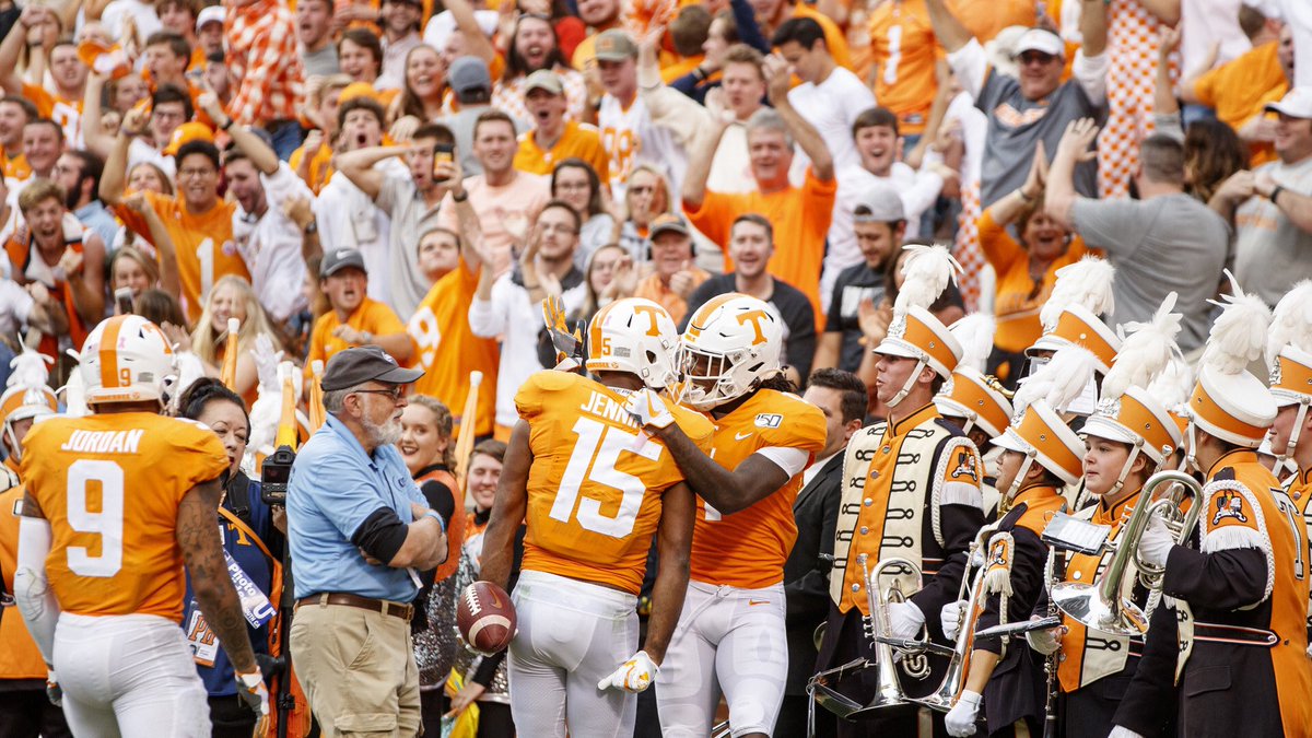 TITUS_ATIMALALA's tweet image. Very blessed to receive my first SEC full ride scholarship from the University of Tennessee‼️ #GoVols @CoachLolohea @CoachTMurph @BrandonHuffman @adamgorney @DemetricDWarren