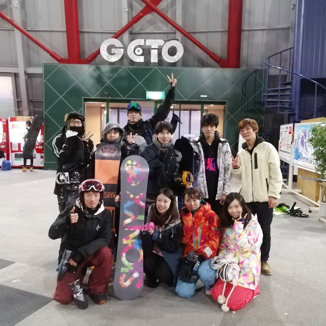 akitasnowboard tweet picture