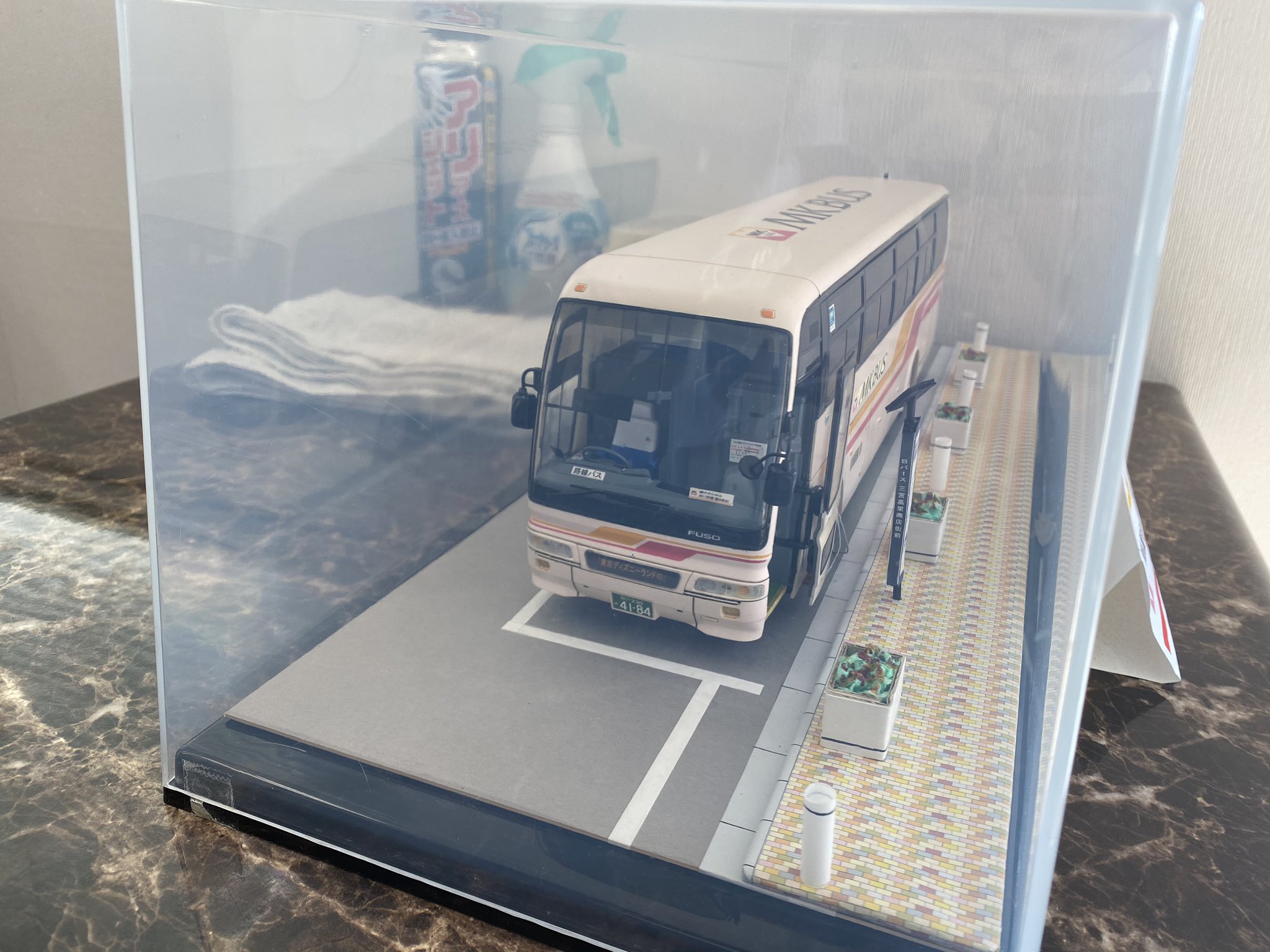 mk観光バス 公式 1 32 スケールモデル 神戸 営業所にチョーリアルな プラモデル を展示しています 手先の器用な運転手さんが作って下さいました 高速夜行バス ナイトシャトル の 模型 です 細かい所まで完璧に再現されています 乗務し mk観光バス 公式 1 32 スケールモデル 神戸 営業所にチョーリアルな プラモデル を展示しています 手先の器用な運転手さんが作って下さいました 高速夜行バス ナイトシャトル の 模型 です 細かい所まで完璧に再現されています 乗務し