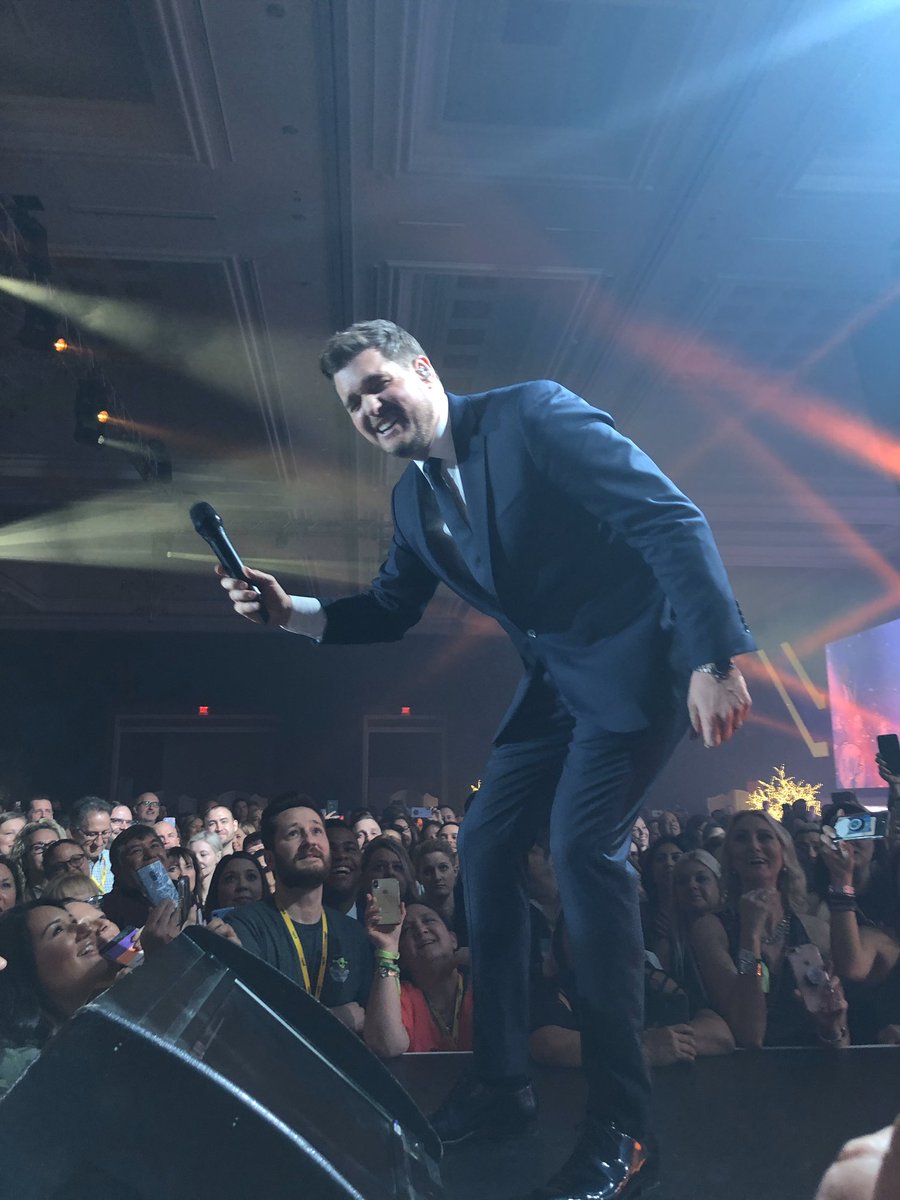 hillaryboucher's tweet photo. Hi. My name is Hillary and I’m making strong eye contact with @MichaelBuble #UltiConnect https://t.co/vfwMDa61fq