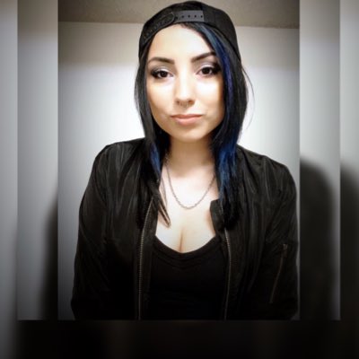 MelOfIvory's tweet photo. #NewProfilePic https://t.co/nGK8GmFoPl