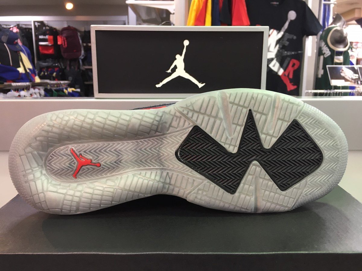 gallery2basket's tweet photo. 【新商品入荷】JORDAN MARS 270 LOW(CK1196-001)
https://t.co/HmneDyDGwE
#gallery2 #ギャラリー2 #ギャラ2 #jordan #airjordan #エアジョーダン #jordanspizike #jordansonofmars #jordanmars #jordanmars270 #jordanmars270low #airjordan1retro #スパイクリー #spikelee #jordanbrand https://t.co/JXP9b7jZ7G
