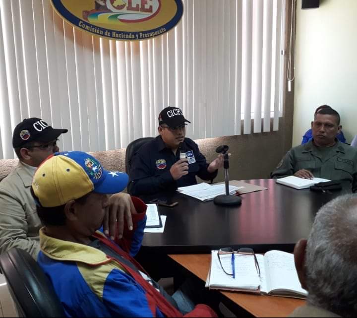 Refuerzan despliegue de seguridad en la zona oeste de Anzoátegui
AVN
El diputado del Consejo Legislativo del estado Anzoátegui (Cleanz), Francisco Ortiz, informó que durante este mes fortalecieron el despliegue de los efectivos de distintos organismos de seguridad ciudadana.