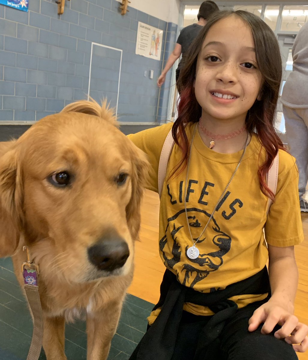 GJSDnews's tweet photo. More fun at JES Family Fun Night, where we have amazing community, students and staff. #ReadAcrossAmericaWeek #JESPRIDE https://t.co/2wwQRtnKVB
