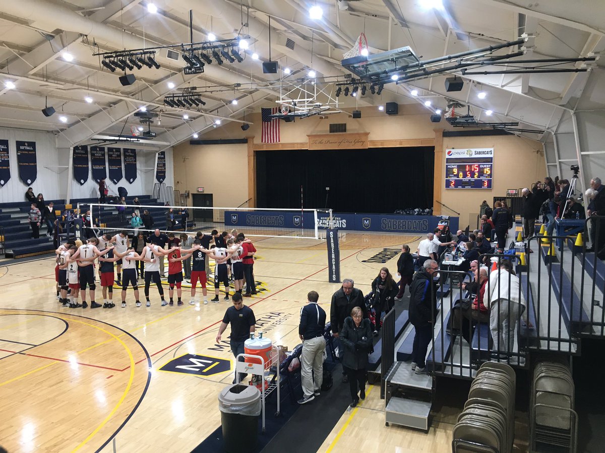 MBUSabercats's tweet photo. #PostGamePrayer with @viterbovhawks.
We took a tight 5-set loss tonight - hard-fought match ✊
🇦🇷 14 K, 11 D
❌ 13 K, 4 D
✌️ 46 A, 13 D
🔑 8 K, 3 D, 4 B
⛰ 6 K, 4 B
(25-22, 20-25, 25-22, 18-25, 9-15) https://t.co/oQCfPrcPLq