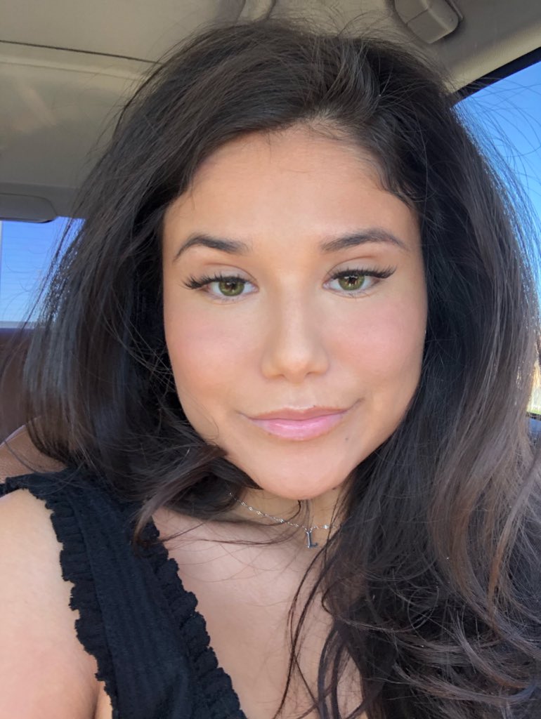lissaraquel9's tweet photo. Hehehe I feel cute https://t.co/NSEBcrAQxM
