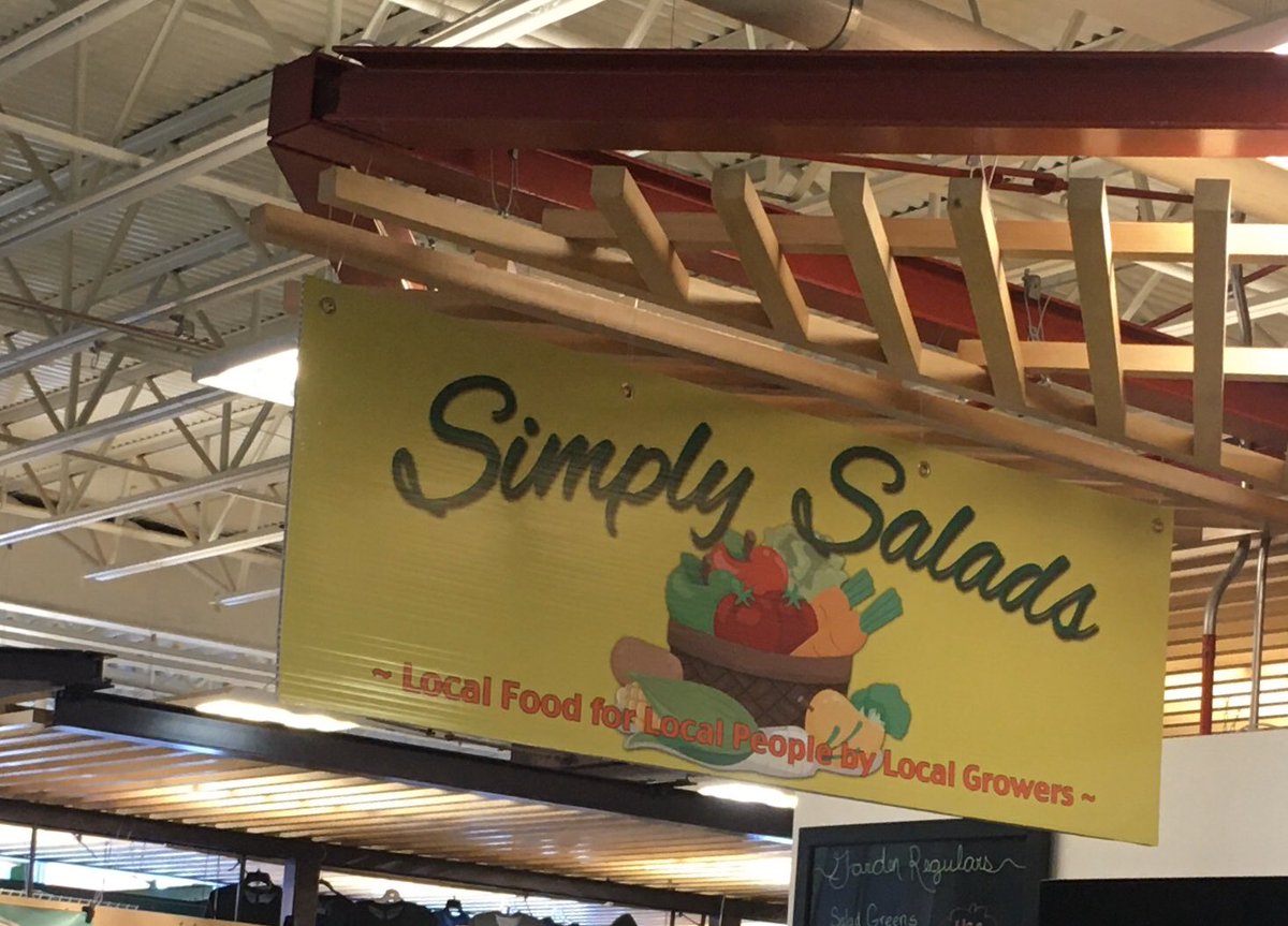 Kyra_Reynolds1's tweet photo. Explored food justice in Flint, Michigan today- a ‘food desert’- 93% of children = no grocery store within 1 mile. Innovative responses- e.g. Food FARMacy(doctors prescribe fruit and vegetables), Farmers market, vouchers & ‘scratch and dent’ supermarket picks #ambit20 @WIPLive https://t.co/T3MVVmcStL