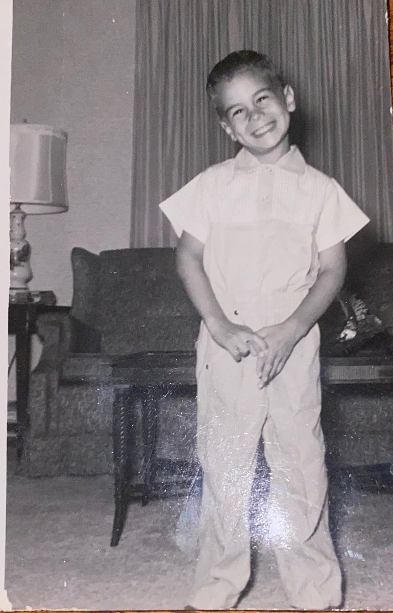mick4077's tweet photo. Throwing it back to my 5yr old self! Grateful to carry the same positive attitude to life. Today and always, be thankful for the people we encounter and the adventures we get to have. Let me see some throwbacks! #ThrowbackThursday #positivity ππ https://t.co/U8t6Hz6ASD