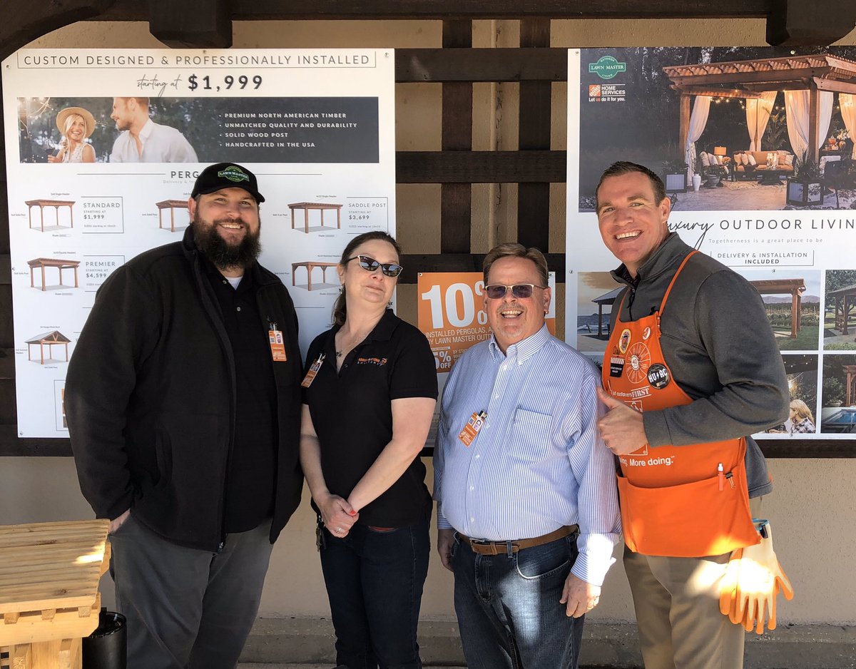 RushClay's tweet photo. Getting our D111 Garden Leadership Teams ready to drive Services Sales this Spring ☀️🌪🌼🐛 Shout out to Cody, Lori and Mike for the great partnership! #servicesfocuswalk @LAPortelli @JuleeEckert @scbomar https://t.co/b4SbhC2yom
