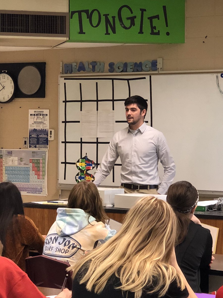 MrMorganBio's tweet image. Huge thanks to Dr. Tucker Borel for coming to our Health Science class today to talk about his career and life as a pharmacist! #kupharm