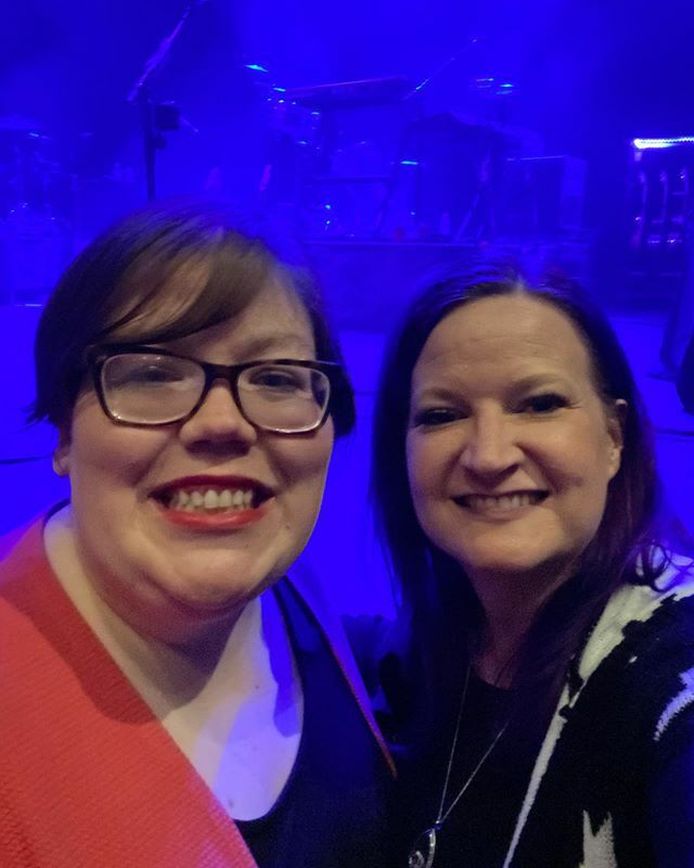 akawaalien's tweet photo. On the rail. Night one of three. @ofarevolution #livemusic #concerts2020 #charlestonmusic #OAR #ofarevolution #springfling #springflingtour https://t.co/tIF4IfbMBd https://t.co/vhmUuQogtD