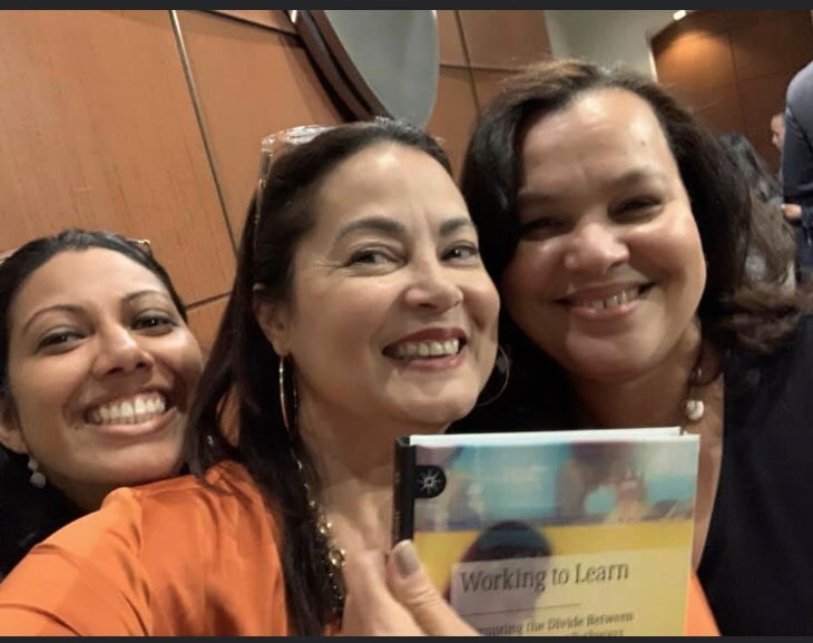 AJRupchandani's tweet image. So glad to see @MaritzaArroyoNY @LisetteNieves1 &amp;amp; @NoelAnderson45 this evening at book 📖 talk and signing. #WorkingToLearn #CohortWon #LatinaPayGap #BreakingLeadershipCeilings #EdDLeadershipInnovation