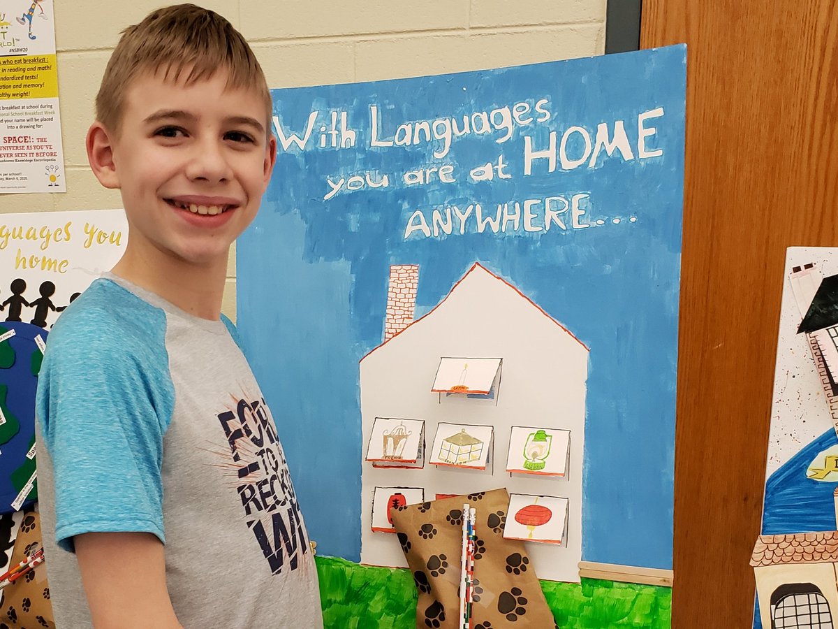 gwcmsworldlang's tweet photo. Some of our #NFLW poster contest winners and their interpretations of "With Languages You Are At Home Anywhere" @gwcarvermiddle @ajmclaurin4 @BettinaStaudt #oneCCPS #ccpswl @ccpsinfo @DrD_CCPS #ALLIN🐾 https://t.co/2t2rAsaXpY