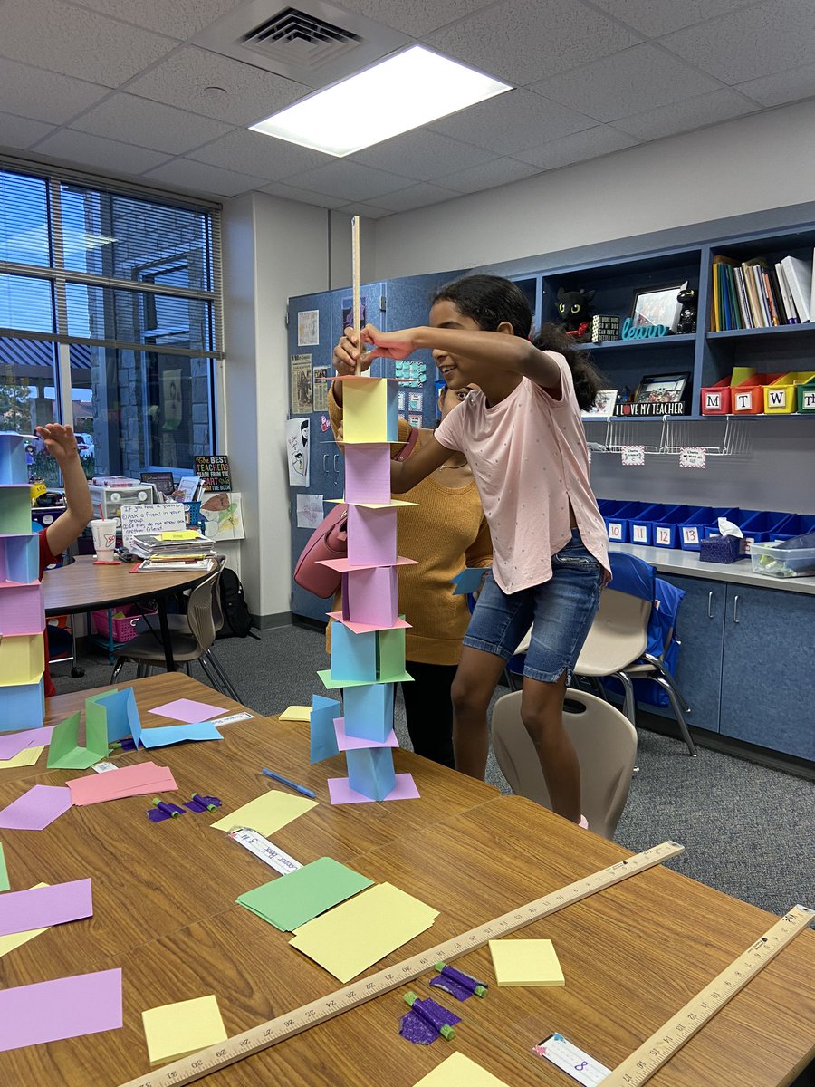 bhernandezkde's tweet photo. Another great curriculum night in the books. Students made rafts to hold washers and used notecards to build skyscrapers!! So fun and engaging. #kdepride #kdecurriculumnight #kde2nd https://t.co/p98oIOfOPD