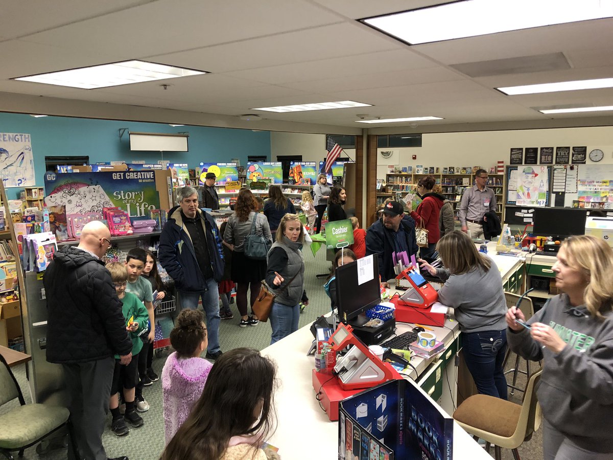 PrincipalMTSE's tweet photo. Family Craft and Reading Night @ MTS. Even Wonder Woman showed up! Thank you https://t.co/gdzjRUJDXK https://t.co/T6qDITQ61X
