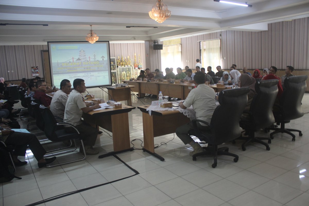 RAPAT KOORDINASI KEGIATAN OPERASI PENEGAKKAN PERDA SERENTAK RAPAT, DI PIMPIN OLEH KEPALA BAPENDA PROVINSI SUMSEL Dra. Hj. NENG MUHAIBA. MM DI DAMPINGI KASAT POL-PP...RAPAT DI GELAR DI AULA BAPENDA PROVINSI SUMSEL LANTAI I, HARI JUMAT 06/03/2020 PUKUL : 08.30 WIB s.d SELESAI