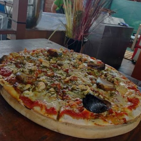 LaCavaPizza's tweet photo. 100% handmade with the most fresh ingredients and cooked in a wood-fired oven. https://t.co/E9m1yeGrBb
