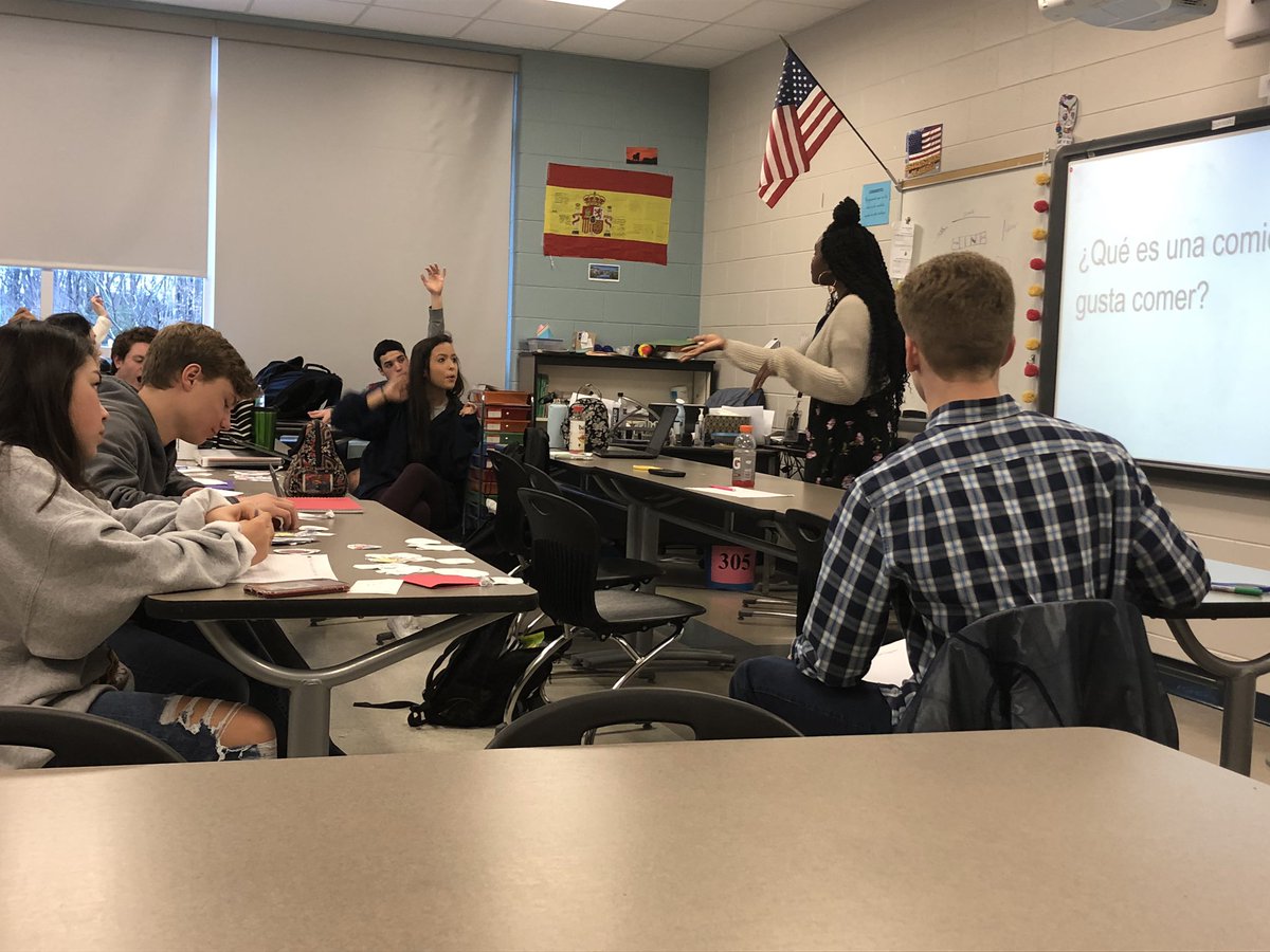 GAHS_Official's tweet photo. It’s world language week! Latin trivia during lunch and more multilingual activities! @principal_dport @SL_Stockman #WLweek https://t.co/DnyqPXl0ul