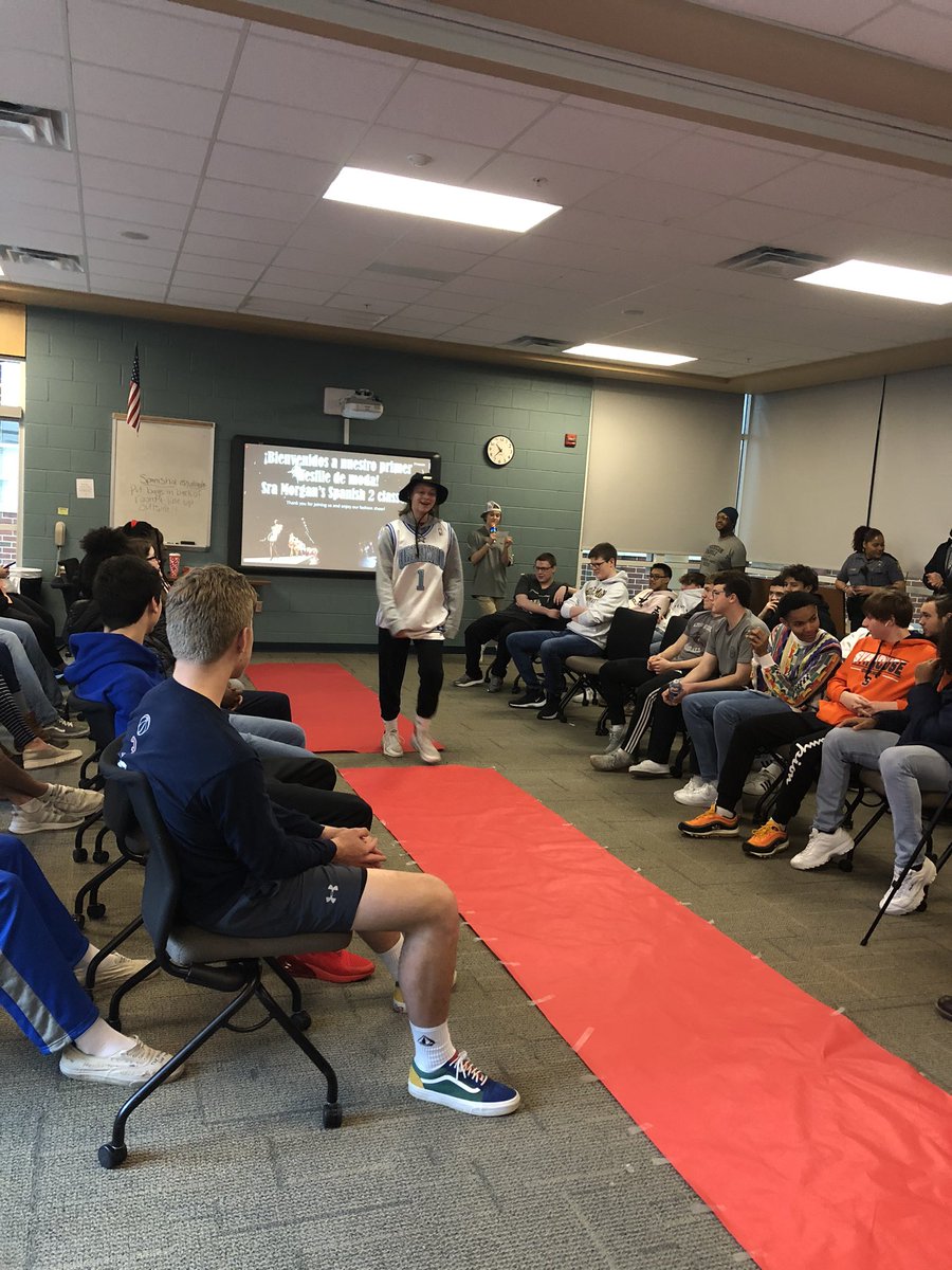 GAHS_Official's tweet photo. It’s world language week! Latin trivia during lunch and more multilingual activities! @principal_dport @SL_Stockman #WLweek https://t.co/DnyqPXl0ul