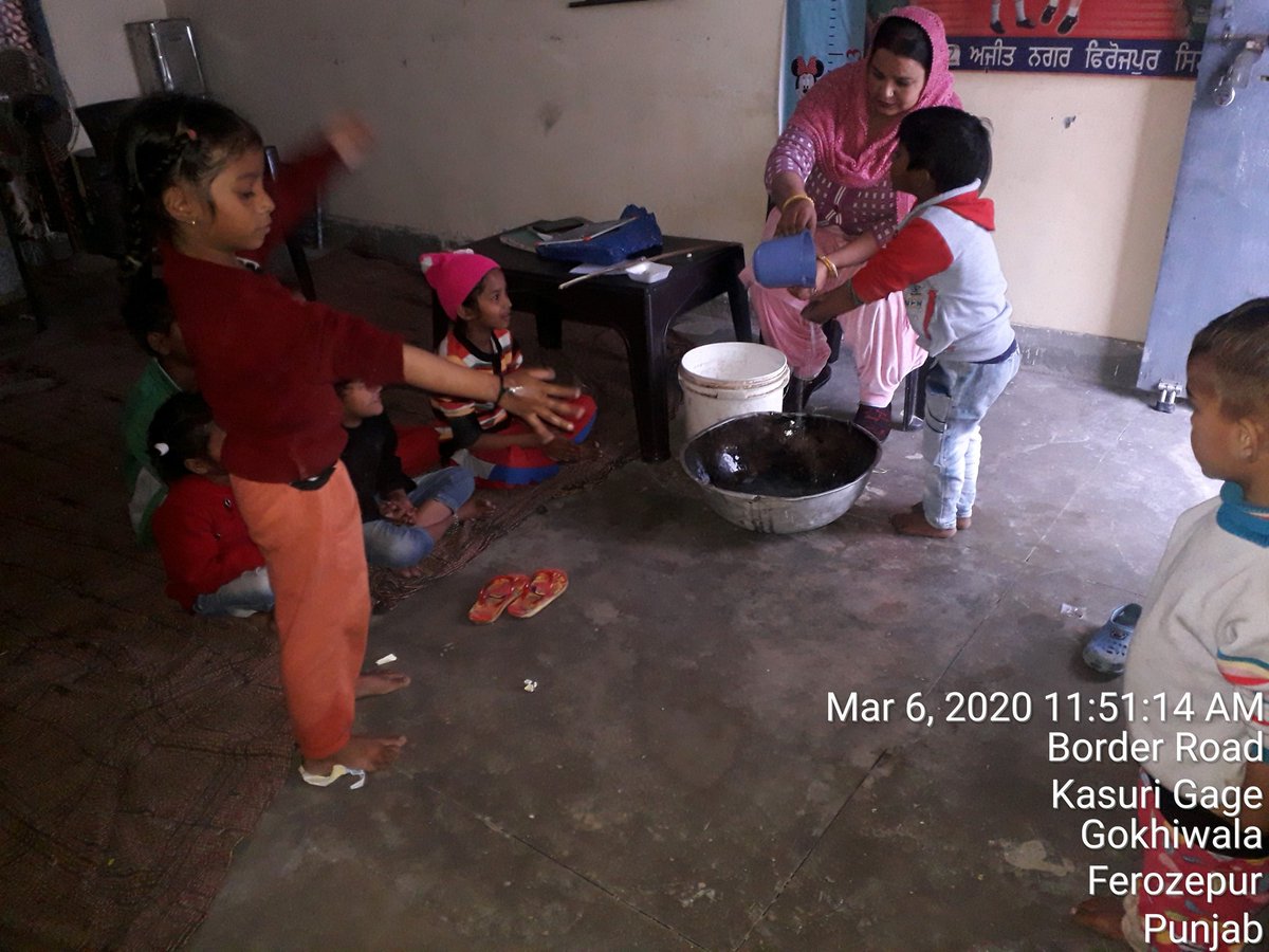 Rajni01479595's tweet photo. dsswcd@punjab. gov. in #poshn ferozpur #hand wash activity in AWC regarding to poshan https://t.co/EiehAfqVyZ