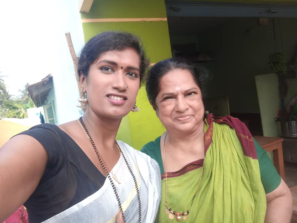 devakarpriyanka's tweet photo. @devakarpriyanka ಗುಬ್ಬಿಮರಿ ಸಿನಿಮಾದ ಶೂಟಿಂಗ್ ಸಮಯದಲ್ಲಿ ತೆಗೆದ ಚಿತ್ರ ಪಟಗಳು #gubbimari #Shuting https://t.co/3RMkJzc4pp