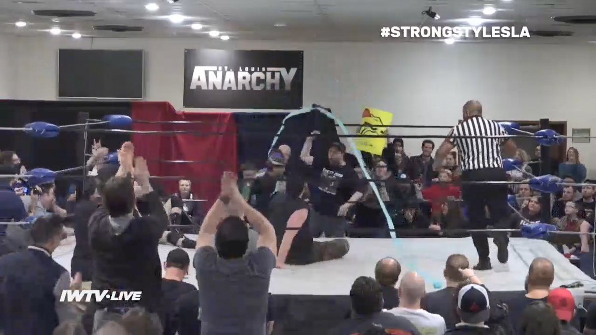metal0515's tweet photo. Curt Stallion vs Jake Dirden from St.louis Anarchy #STRONGSTYLESLA is a good match for all to enjoy. Also the whole show was worth watching as expected,love this show.
https://t.co/SOCTVeQf91 https://t.co/jcuoYA0YJU