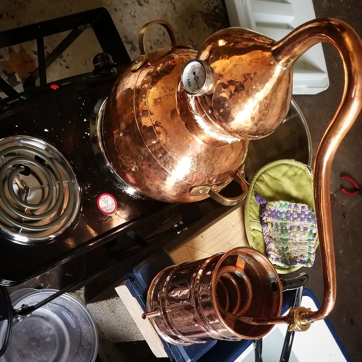 DingerPoitin's tweet photo. #WhiskeyWednesday answer to the q: how are you doing so many mash bill tests? 
Just shrinking everything to 5 gallon size and change % &amp; mix of grains &amp; yeasts rapidly. Our tiny replica test #potstill.

#slainte #poitin #whiskey #decaturga #decaturish #smallbatchwhiskey #cheers https://t.co/EnnzZ2m2S2